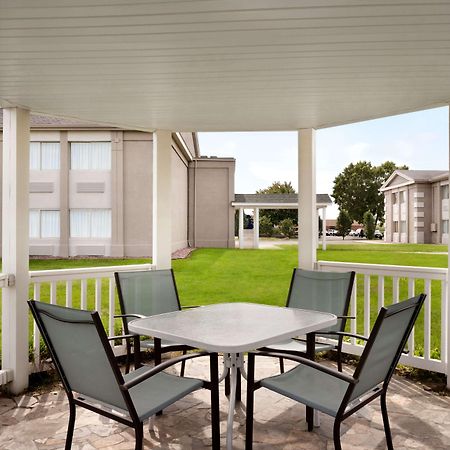 Super 8 By Wyndham Des Moines Hotel Luaran gambar