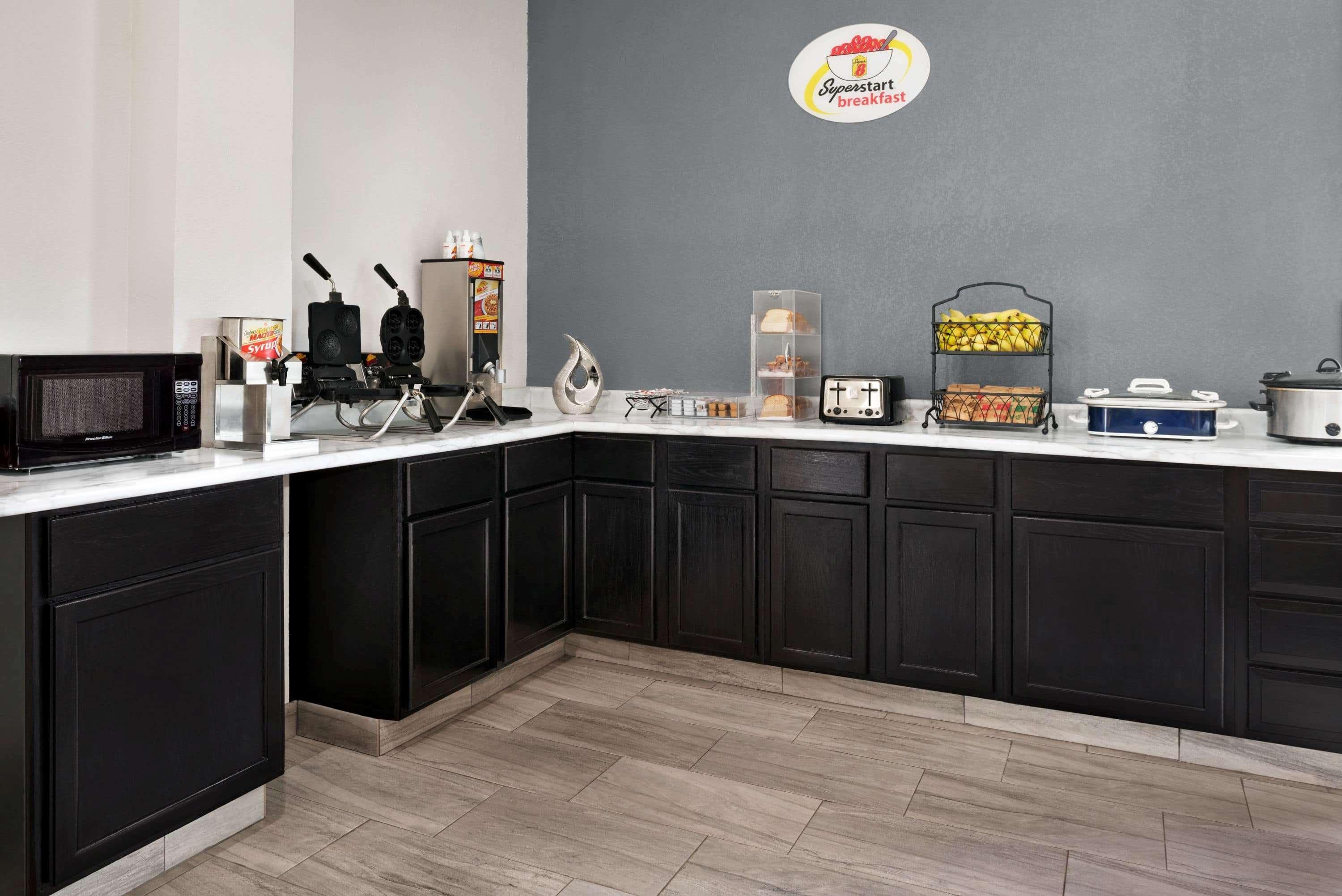 Super 8 By Wyndham Des Moines Hotel Luaran gambar