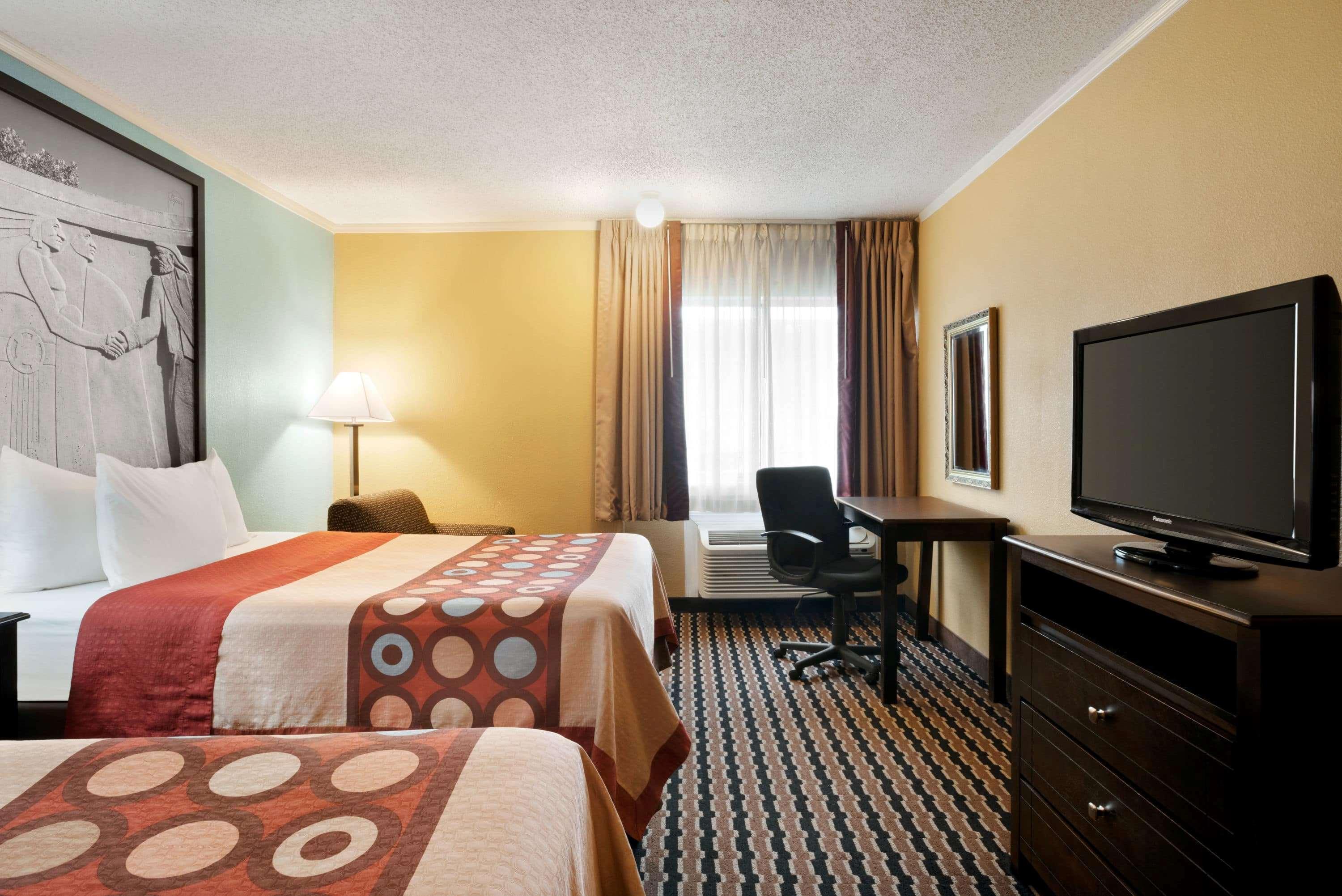 Super 8 By Wyndham Des Moines Hotel Luaran gambar