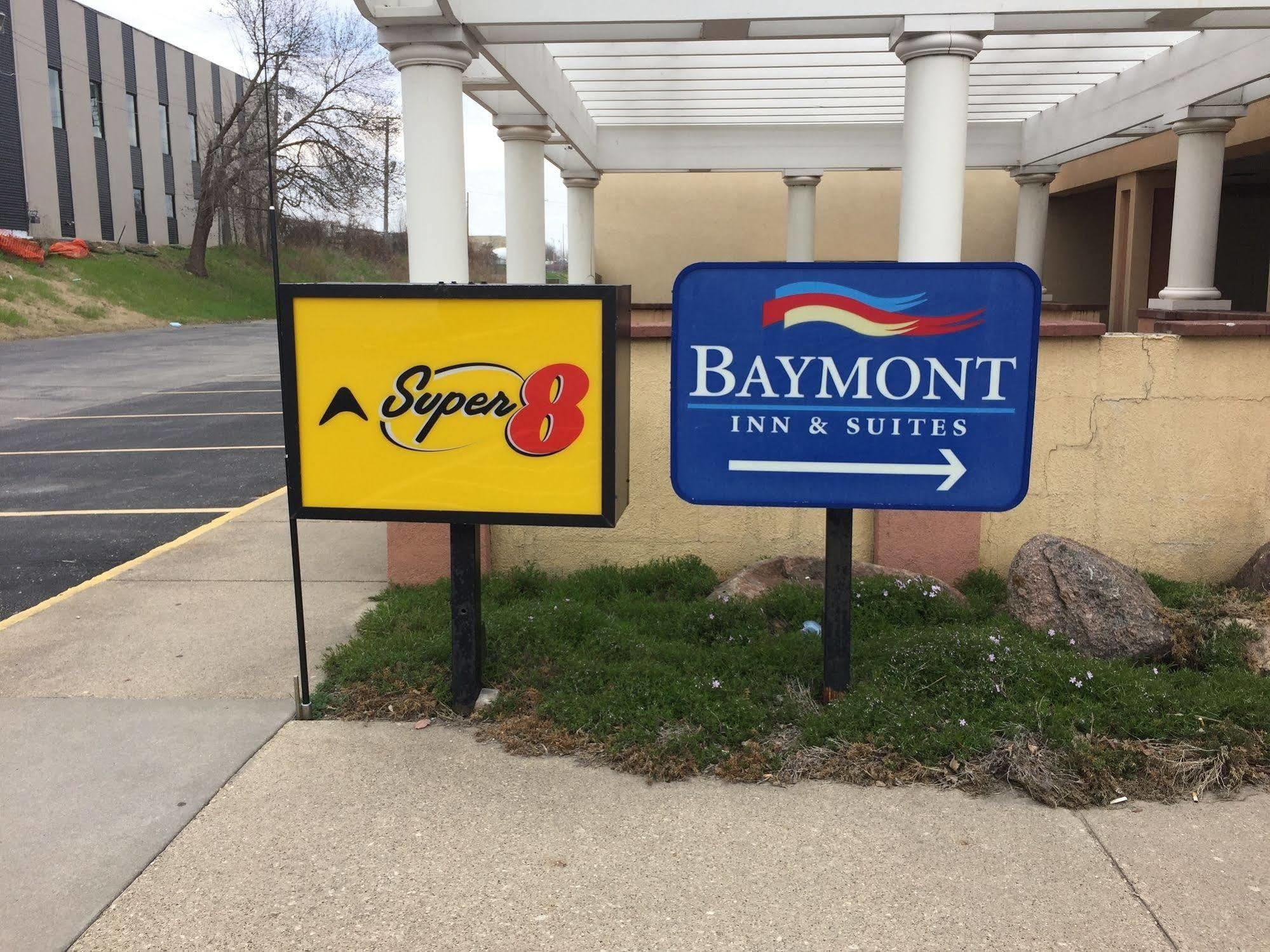 Super 8 By Wyndham Des Moines Hotel Luaran gambar