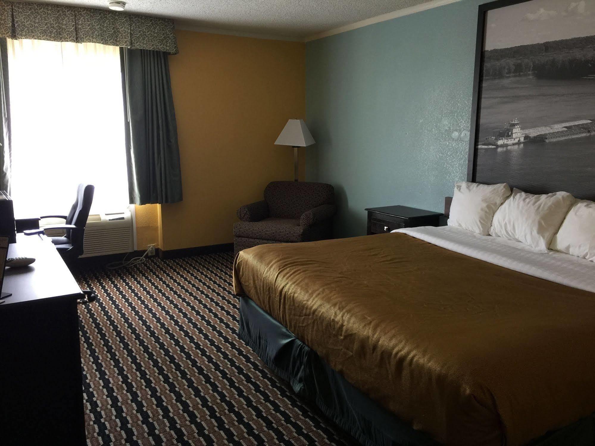 Super 8 By Wyndham Des Moines Hotel Luaran gambar
