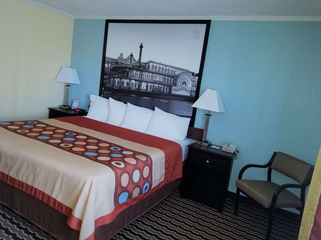 Super 8 By Wyndham Des Moines Hotel Bilik gambar