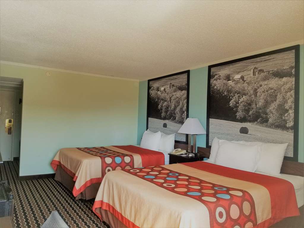 Super 8 By Wyndham Des Moines Hotel Bilik gambar